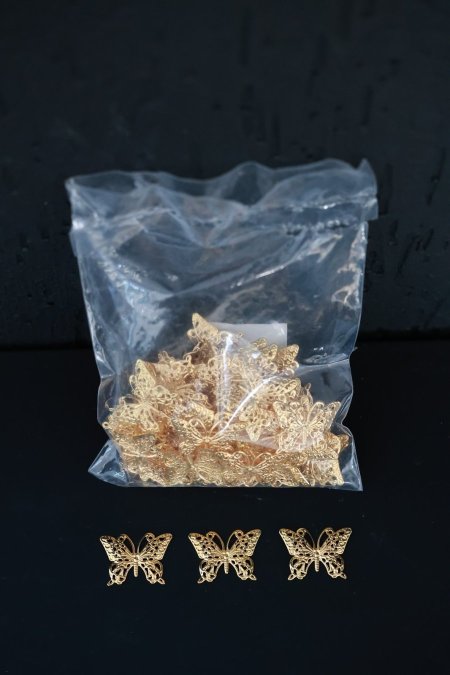 قطع تزين معدن فراشة صغيرة - بكيت 100 حبة ( قياس 37 mm )