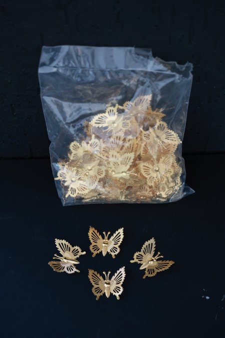 قطع تزين معدن فراشة كبيرة - بكيت 100 حبة ( قياس 45 mm )