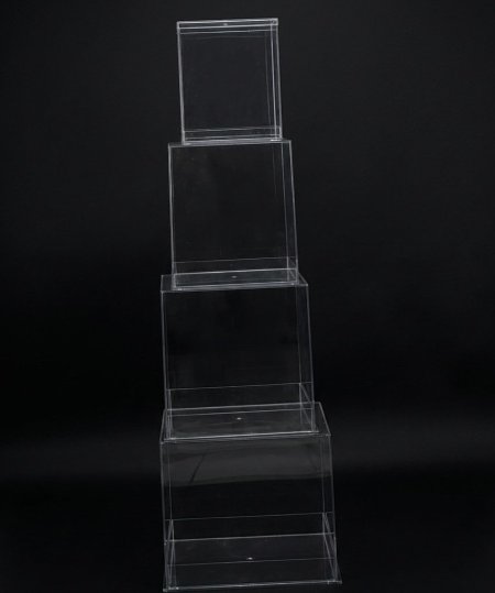 طقم صناديق بلاستيك شفاف  مربع ( الطقم 4 قطع ) <br> <span class='text-color-warm'>سيتوفر قريباً</span>